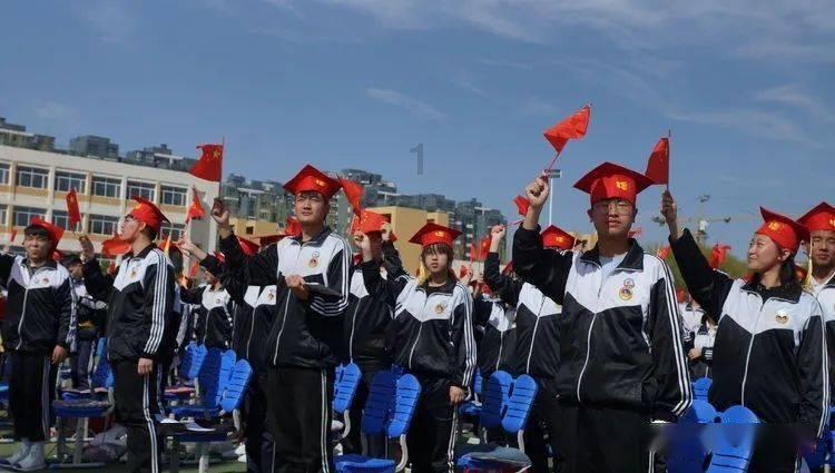 我喜欢昆虫是因为我是变态吗？游戏画面